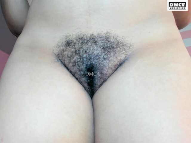 LoveQuinn live cam on BongaCams