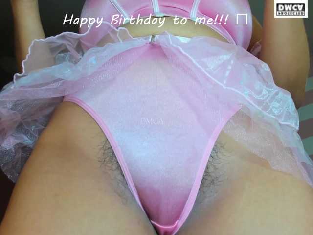 LoveQuinn live cam on BongaCams