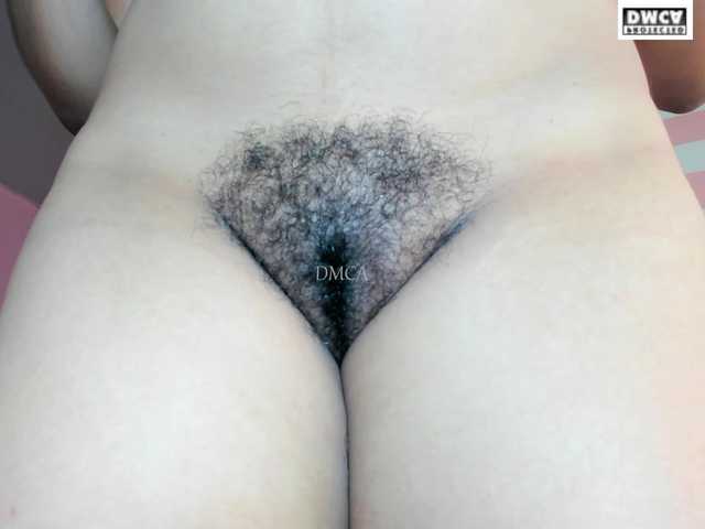 LoveQuinn live cam on BongaCams