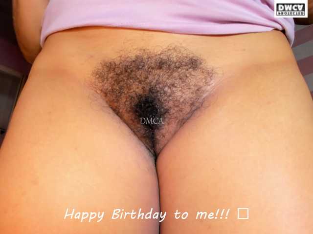 LoveQuinn live cam on BongaCams