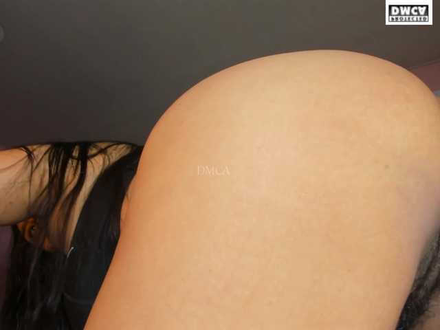 LoveQuinn live cam on BongaCams