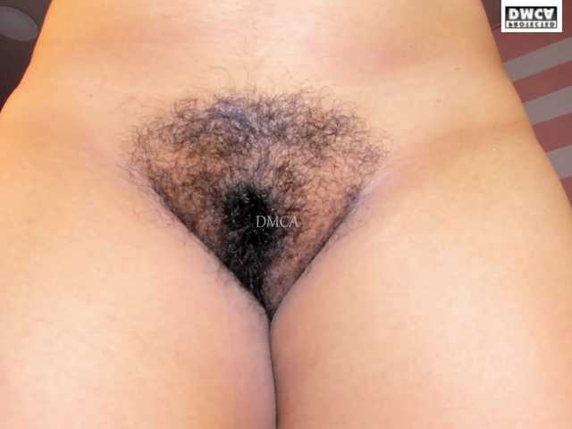 LoveQuinn live cam on BongaCams