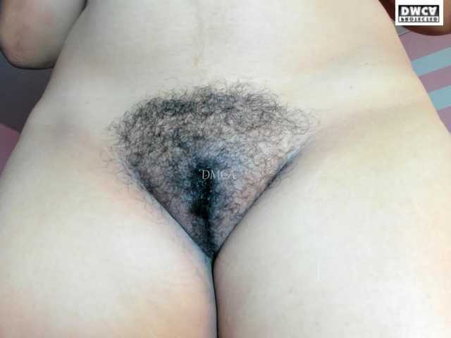 LoveQuinn live cam on BongaCams