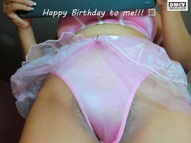 LoveQuinn live cam on BongaCams