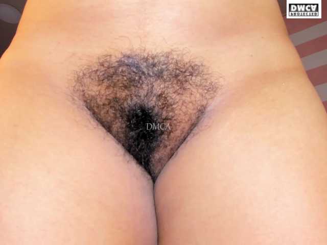LoveQuinn live cam on BongaCams