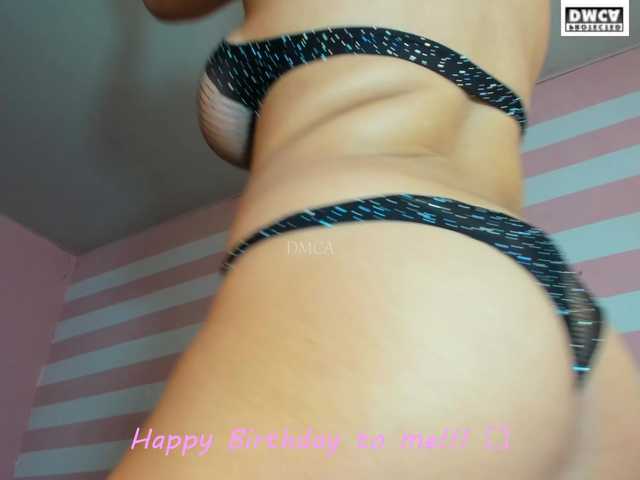 LoveQuinn live cam on BongaCams