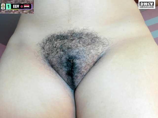 LoveQuinn live cam on BongaCams