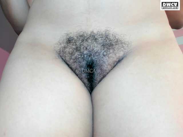 LoveQuinn live cam on BongaCams