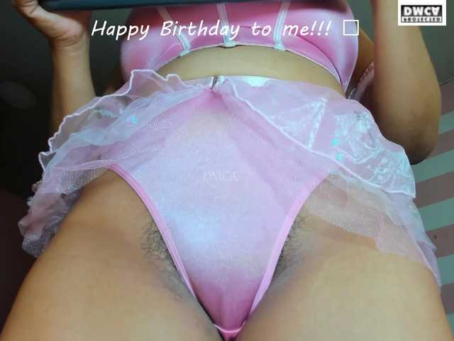 LoveQuinn live cam on BongaCams