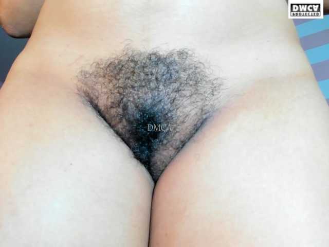 LoveQuinn live cam on BongaCams