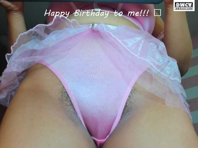 LoveQuinn live cam on BongaCams