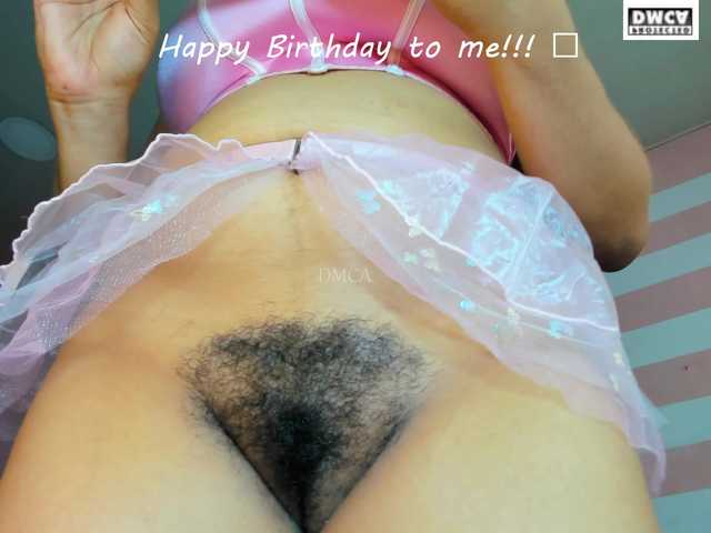 LoveQuinn live cam on BongaCams