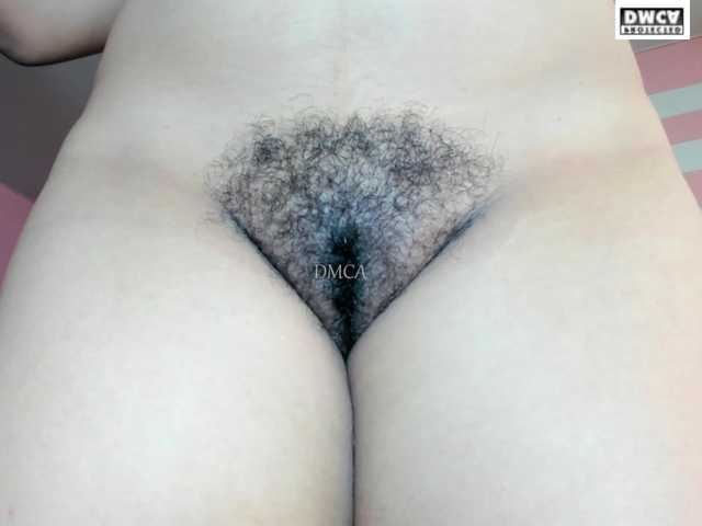 LoveQuinn live cam on BongaCams
