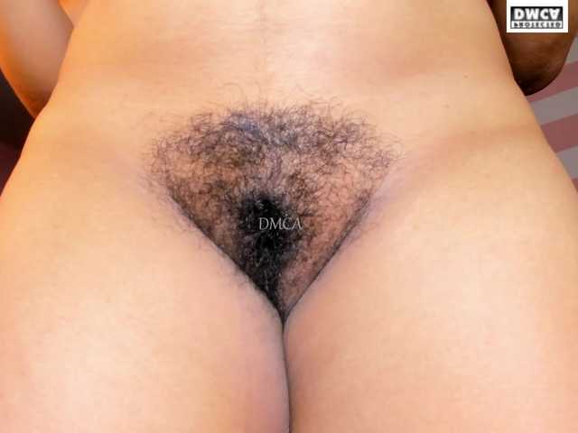 LoveQuinn live cam on BongaCams