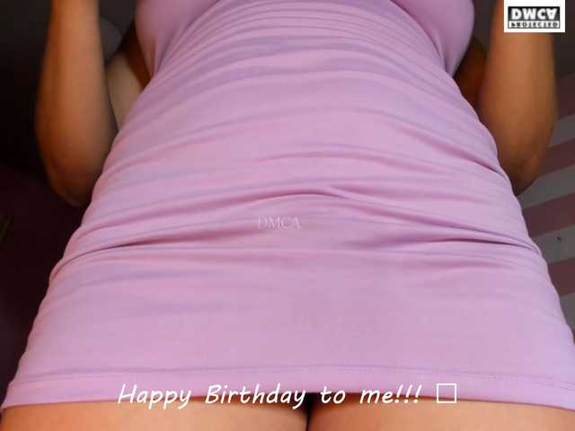 LoveQuinn live cam on BongaCams