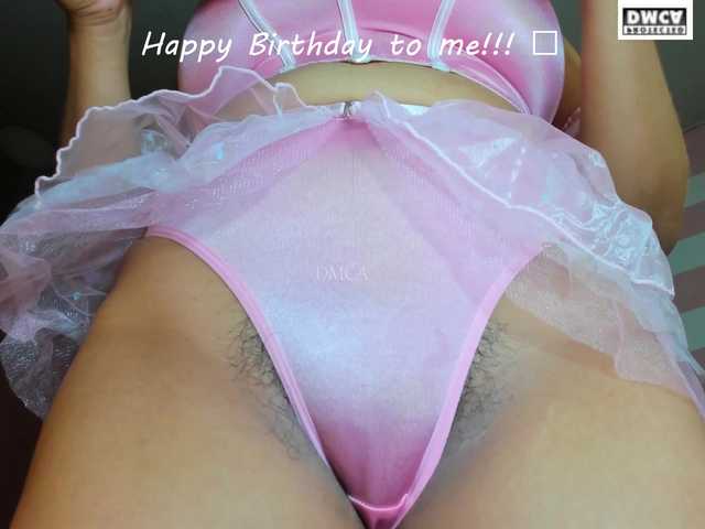 LoveQuinn live cam on BongaCams
