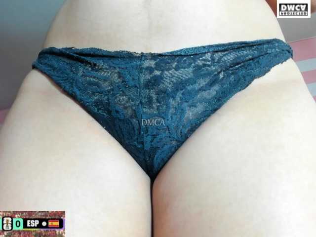 LoveQuinn live cam on BongaCams