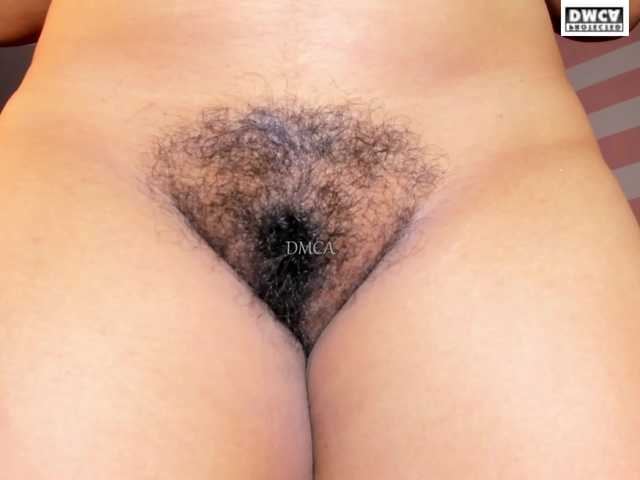 LoveQuinn live cam on BongaCams