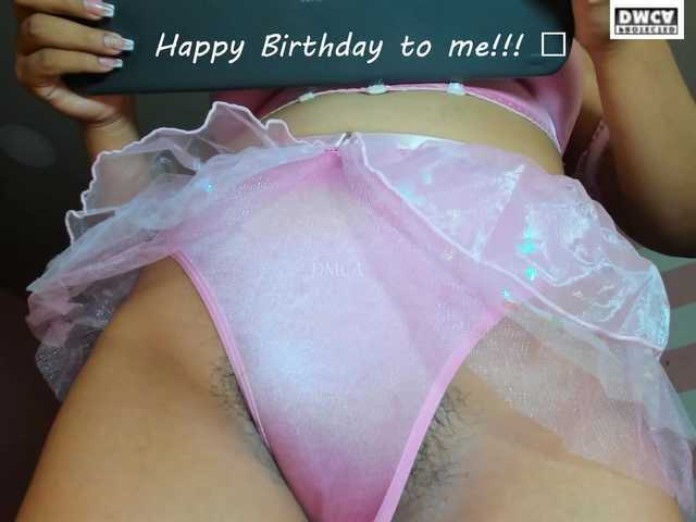 LoveQuinn live cam on BongaCams