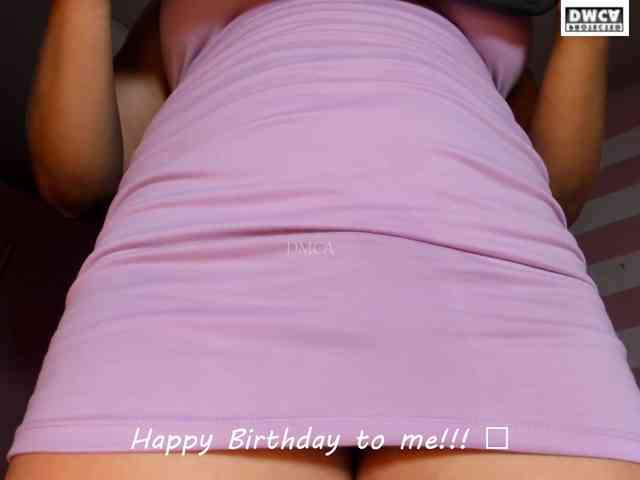 LoveQuinn webcam
