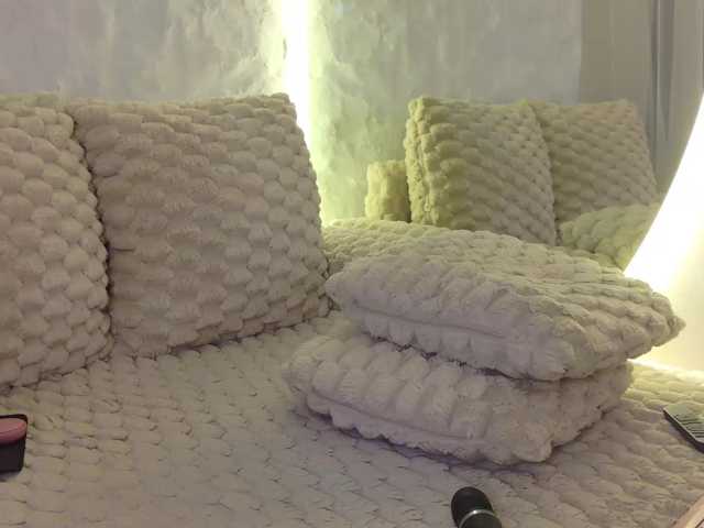 Moniqque live cam on BongaCams