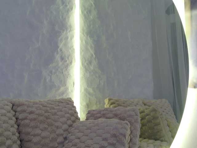 Moniqque live cam on BongaCams
