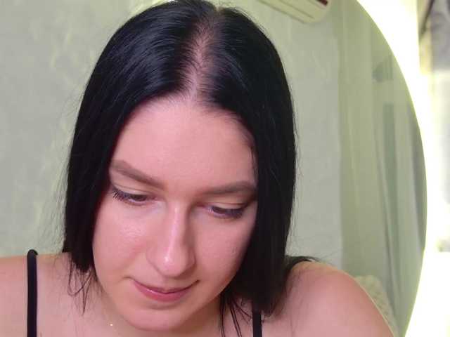 Moniqque, en directo ahora en BongaCams