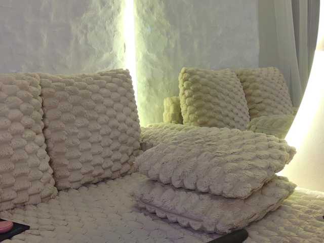 Moniqque live cam on BongaCams