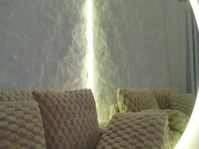 Moniqque live cam on BongaCams