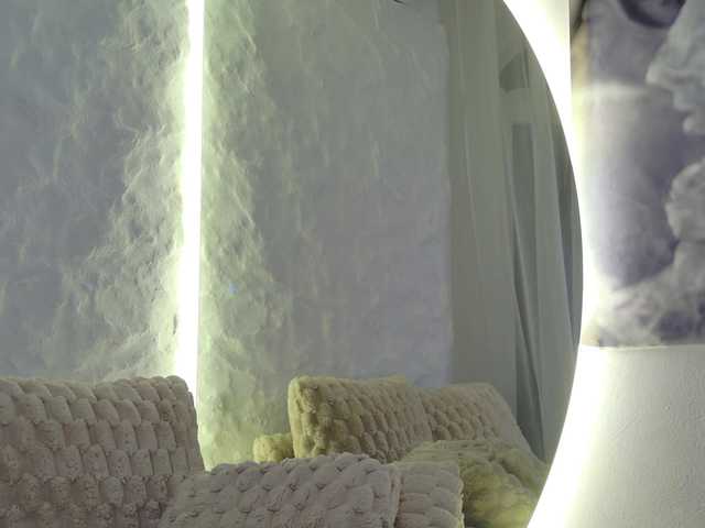 Moniqque live cam on BongaCams