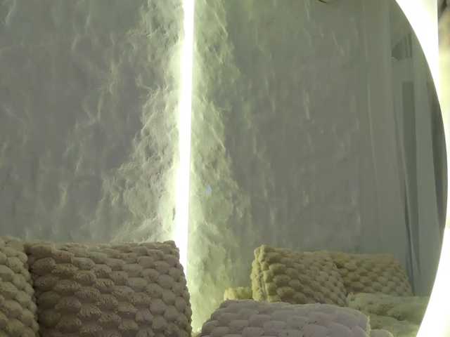 Moniqque, en directo ahora en BongaCams