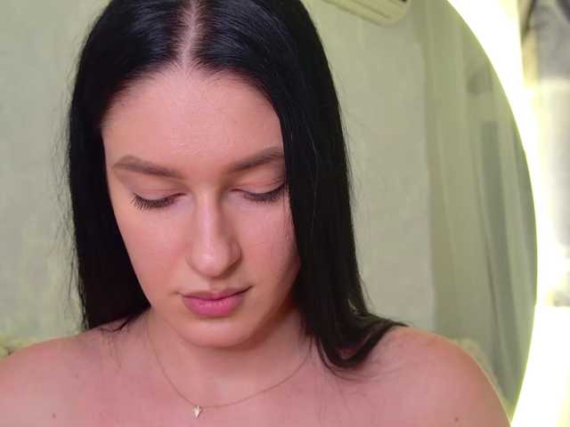 Moniqque