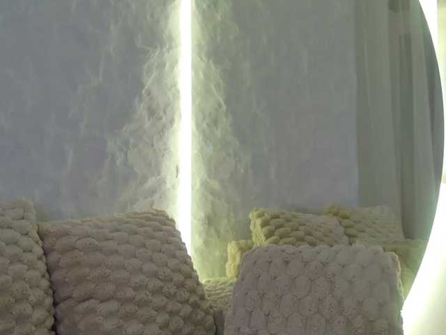 Moniqque live cam on BongaCams