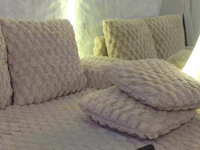 Moniqque live webcam show