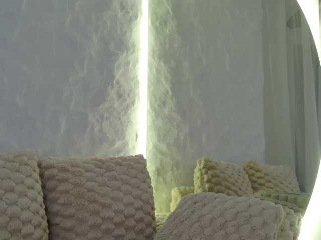 Moniqque live cam on BongaCams