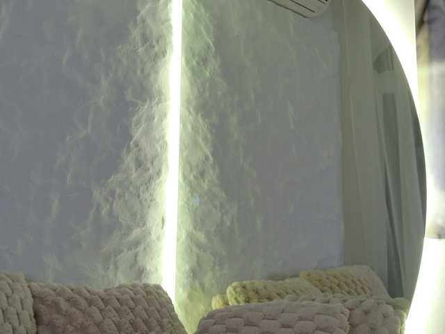 Moniqque