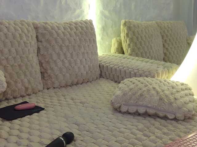 Moniqque live cam on BongaCams