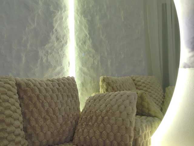 Moniqque live cam on BongaCams