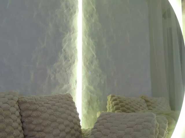 Moniqque live cam on BongaCams
