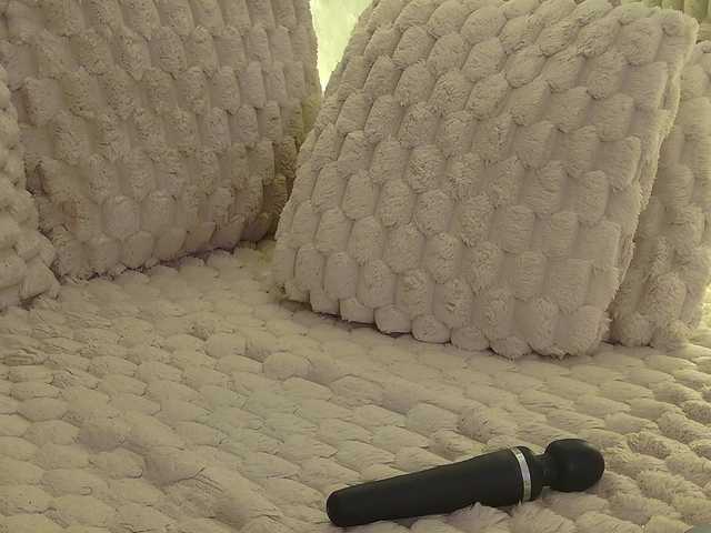 Moniqque live cam on BongaCams
