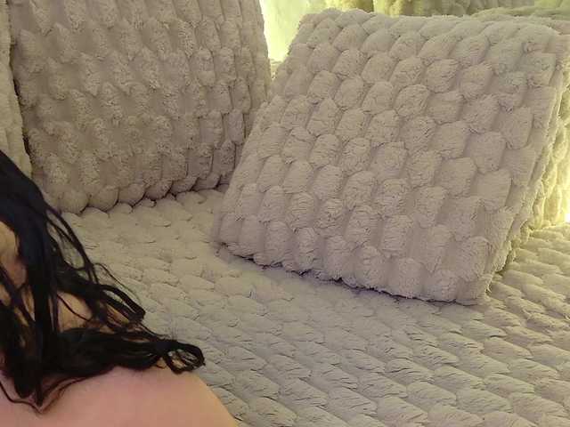 Moniqque live webcam show