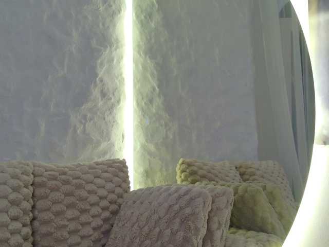 Moniqque live cam on BongaCams