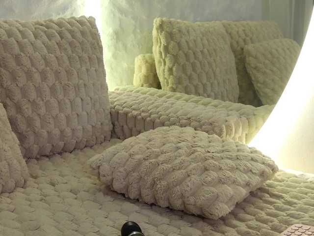 Moniqque live cam on BongaCams