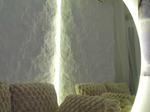 Moniqque live cam on BongaCams