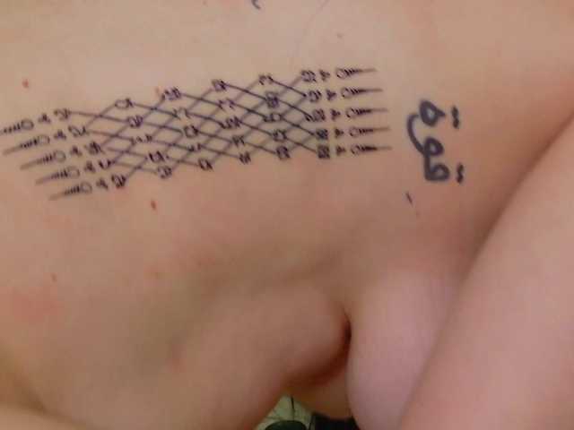 Moniqque live cam on BongaCams