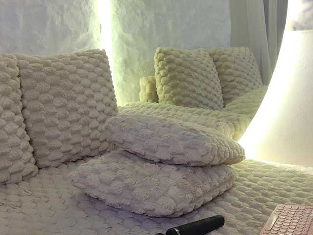 Moniqque live cam