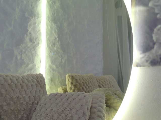 Moniqque live cam on BongaCams