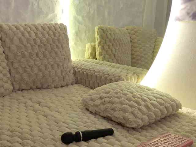 Moniqque webcam