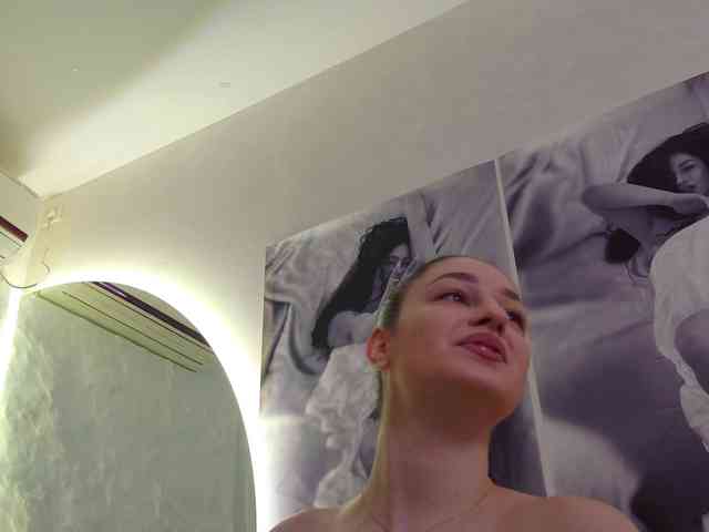 Moniqque webcam