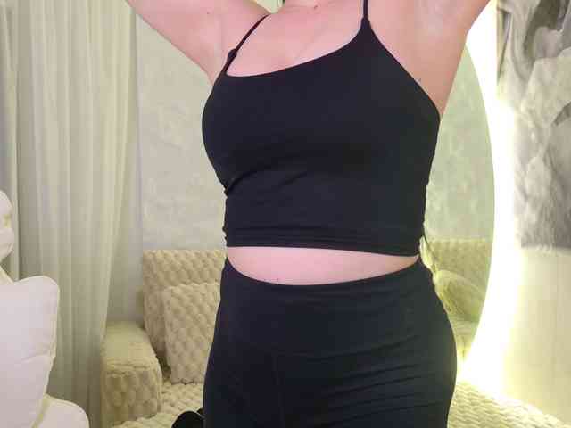 Moniqque webcam